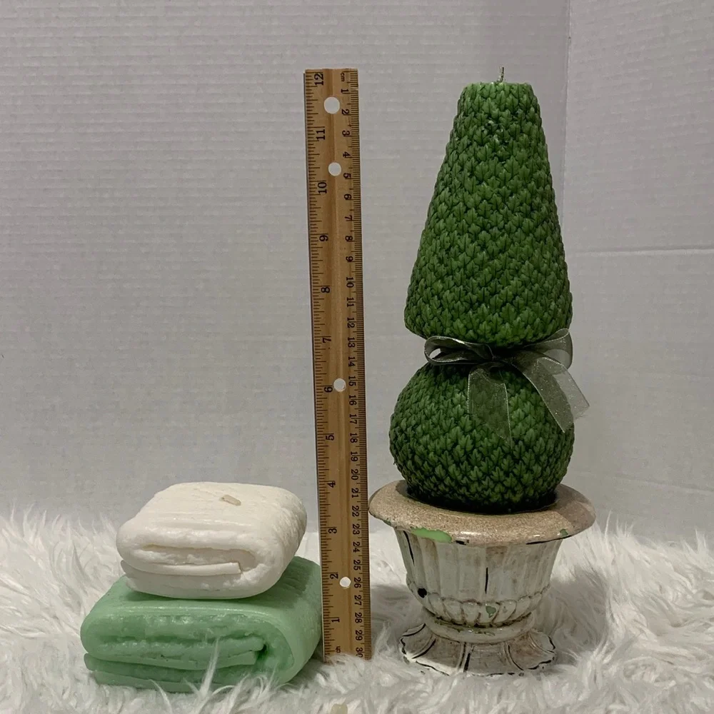 3 pieces Green Topiary Candle, White and Green Folded Towel Candles